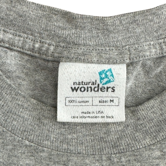 Vintage 90s Wolf Print Single Stitch Made In USA - Picture 8 of 8